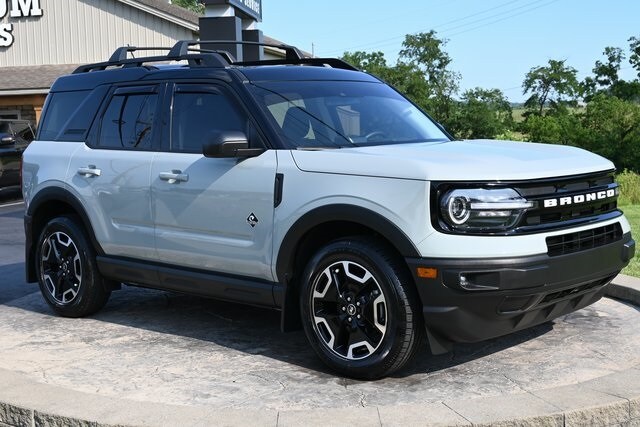 2023 Ford Bronco Sport Outer Banks photo 3