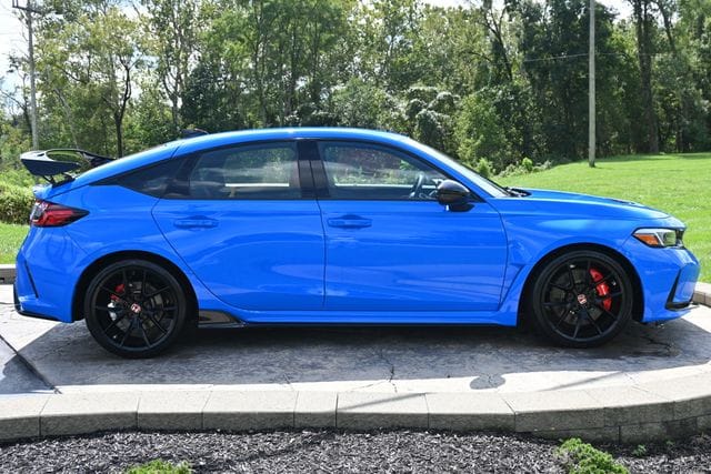 2025 Honda Civic Hatchback Type-R - Photo 4