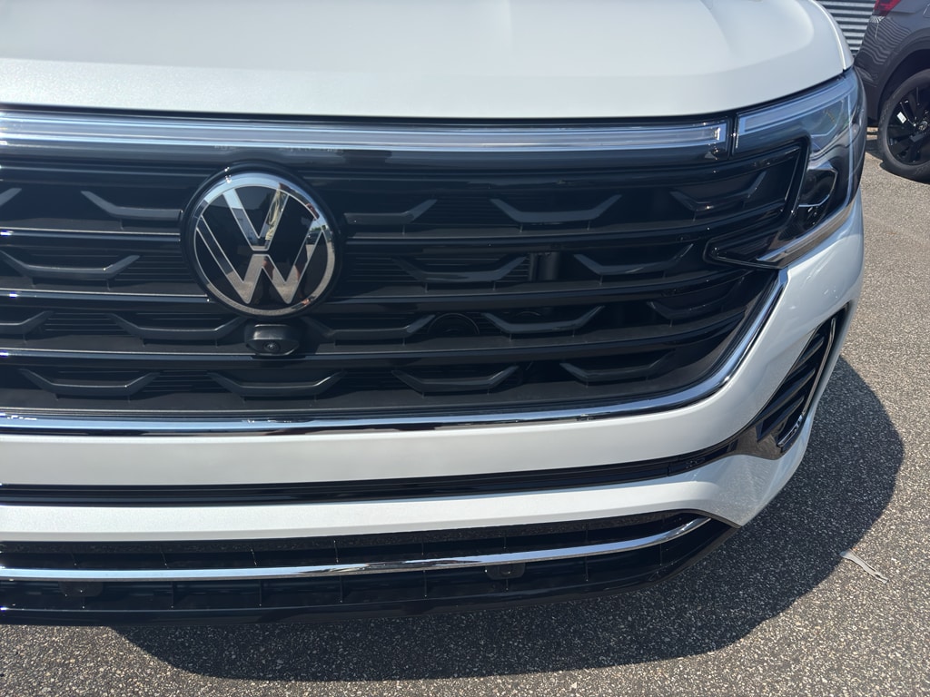 New 2025 Volkswagen Atlas Cross Sport 2.0T SEL Premium R-Line Sport Utility