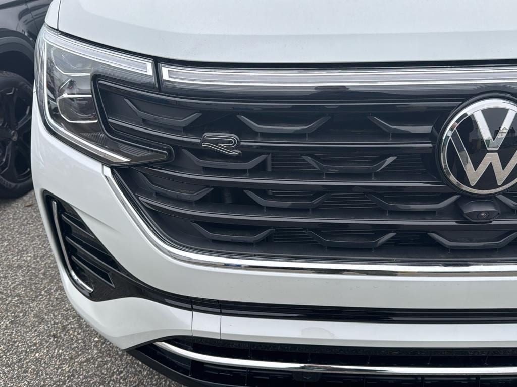 New 2025 Volkswagen Atlas Cross Sport 2.0T SEL Premium R-Line Sport Utility