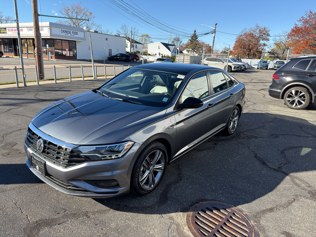 Used 2021 Volkswagen Jetta R-Line Sedan