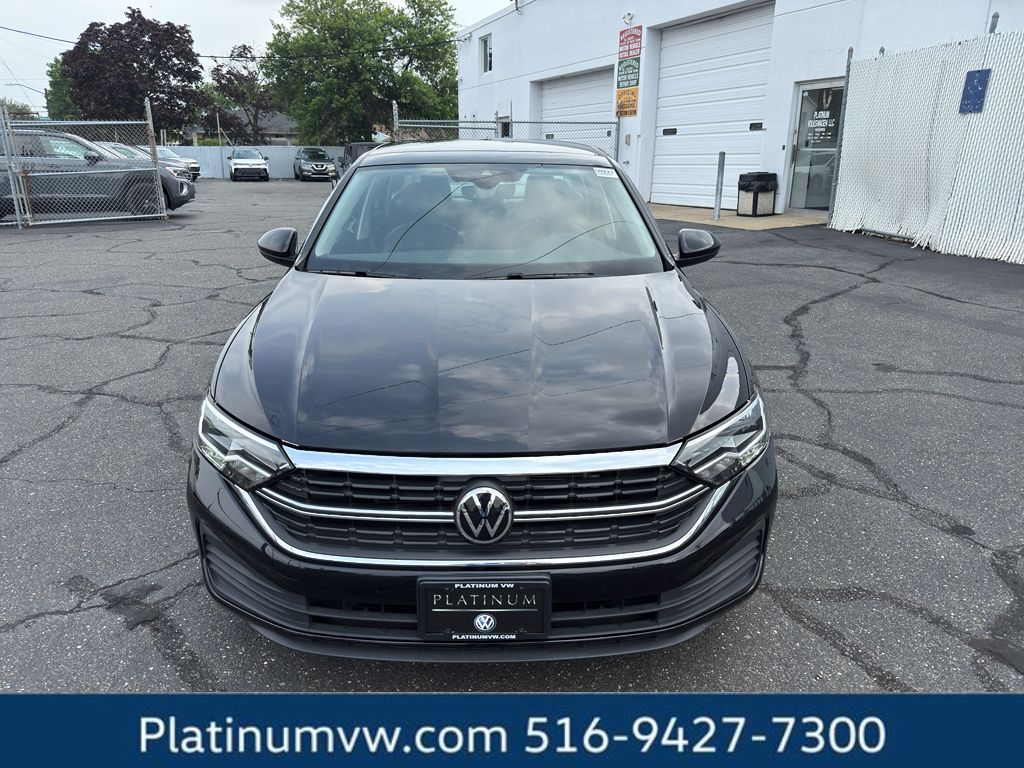 3VW7M7BU7NM023031
