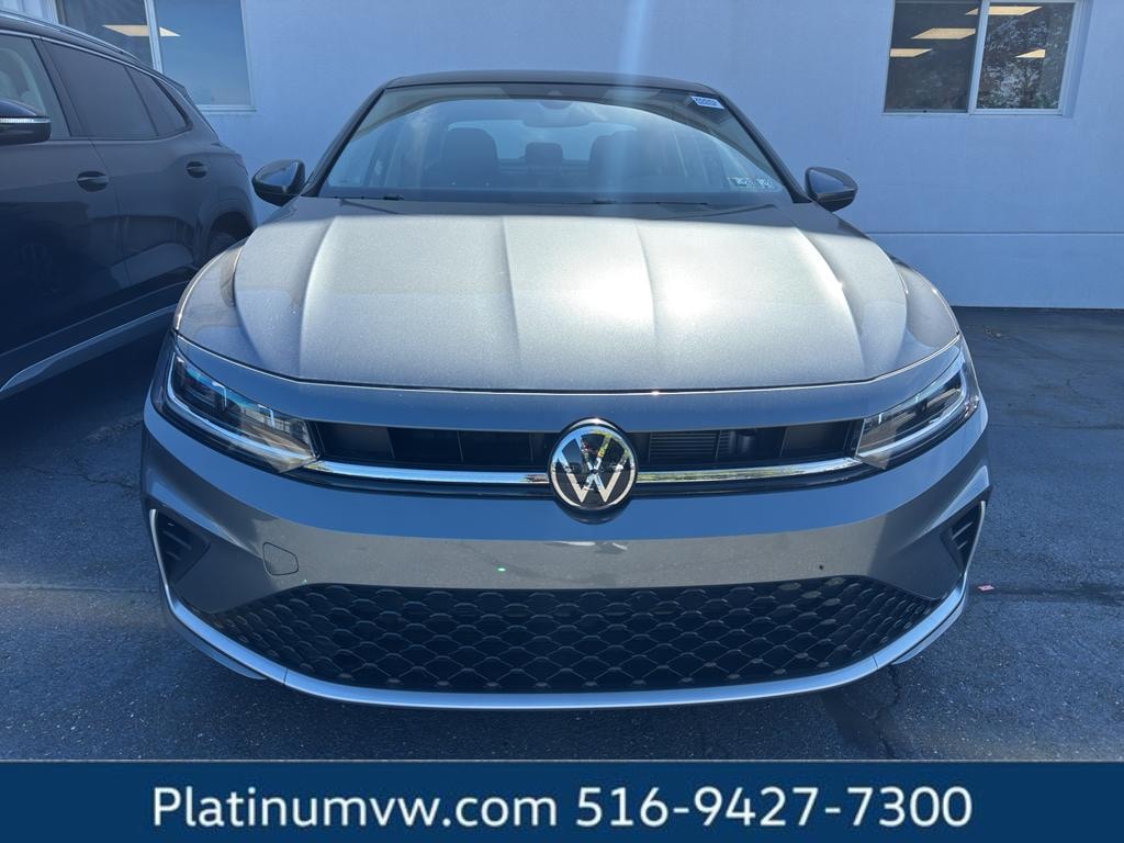 New 2025 Volkswagen Jetta SE Sedan