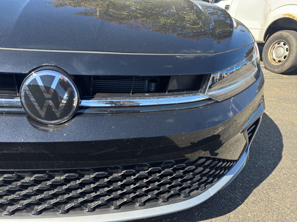 New 2026 Volkswagen Jetta SE Sedan