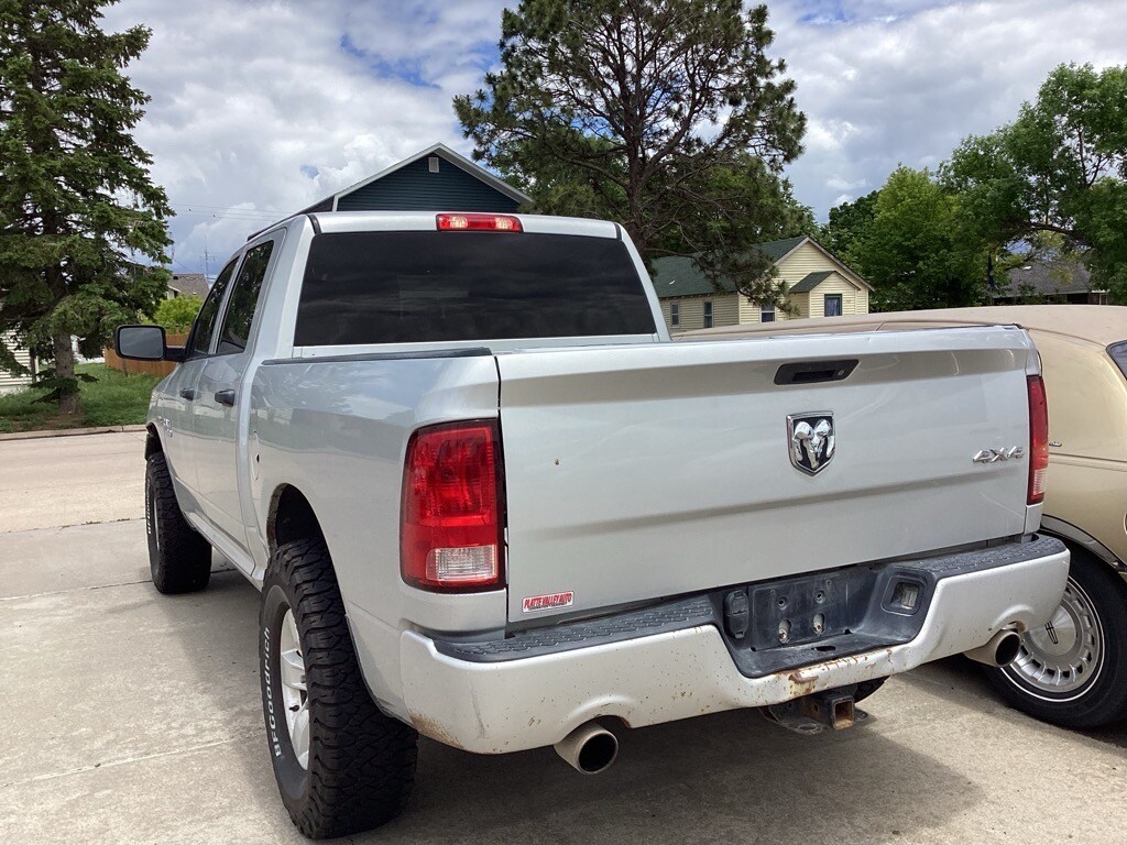 2017 Ram 1500 Tradesman photo 2
