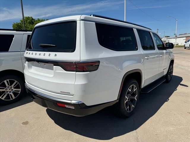2024 Jeep Wagoneer L Series III photo 4