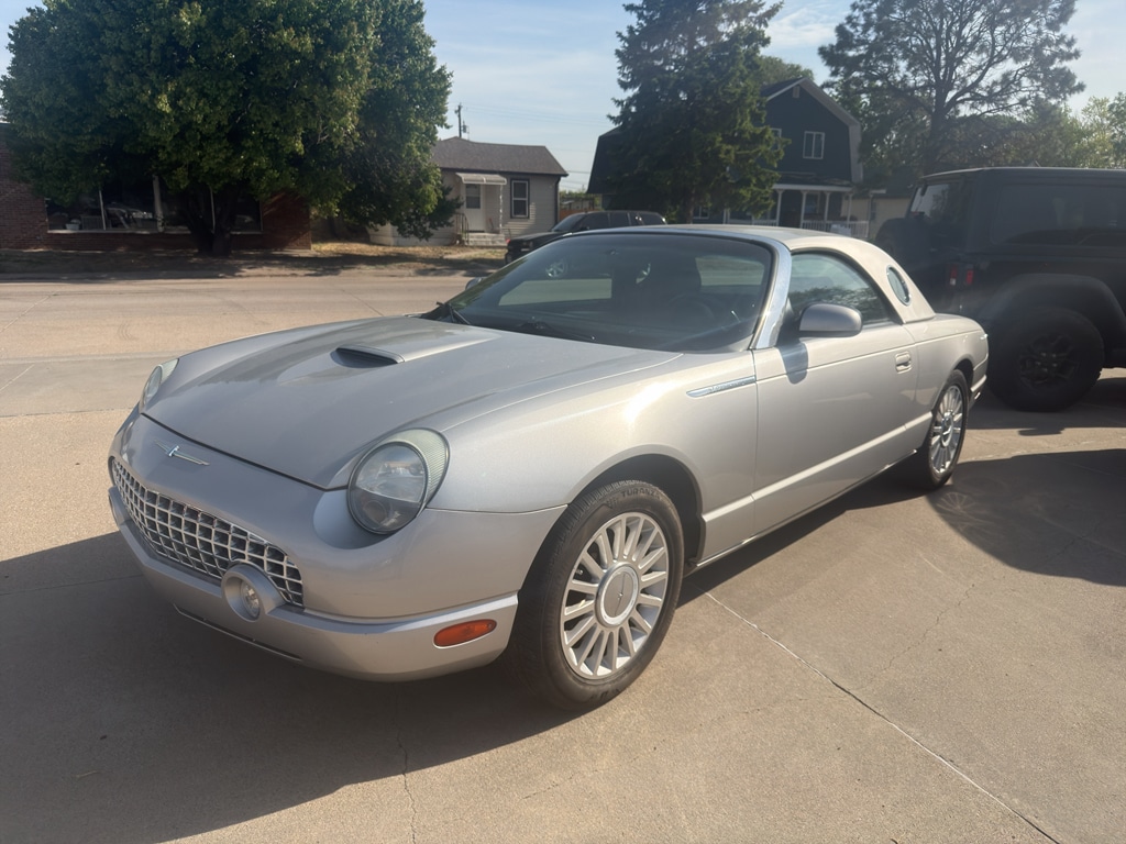 2005 Ford Thunderbird Deluxe's photo