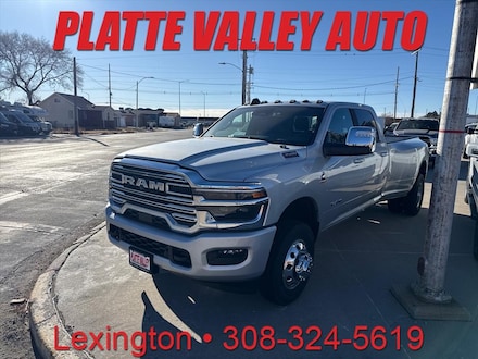 2026 Ram 3500 LARAMIE CREW CAB 4X4 8' BOX Pickup