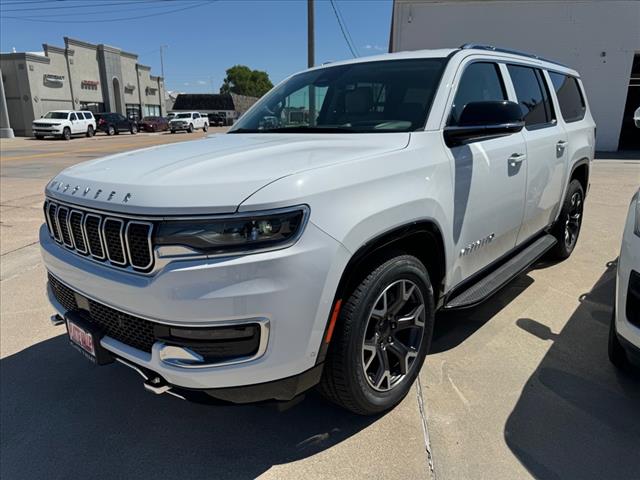 2024 Jeep Wagoneer L Series III photo 3