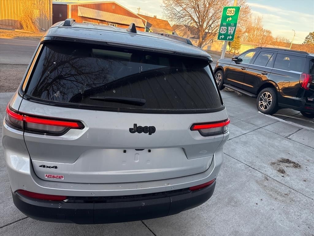 New 2025 Jeep Grand Cherokee L ALTITUDE X 4X4 Sport Utility