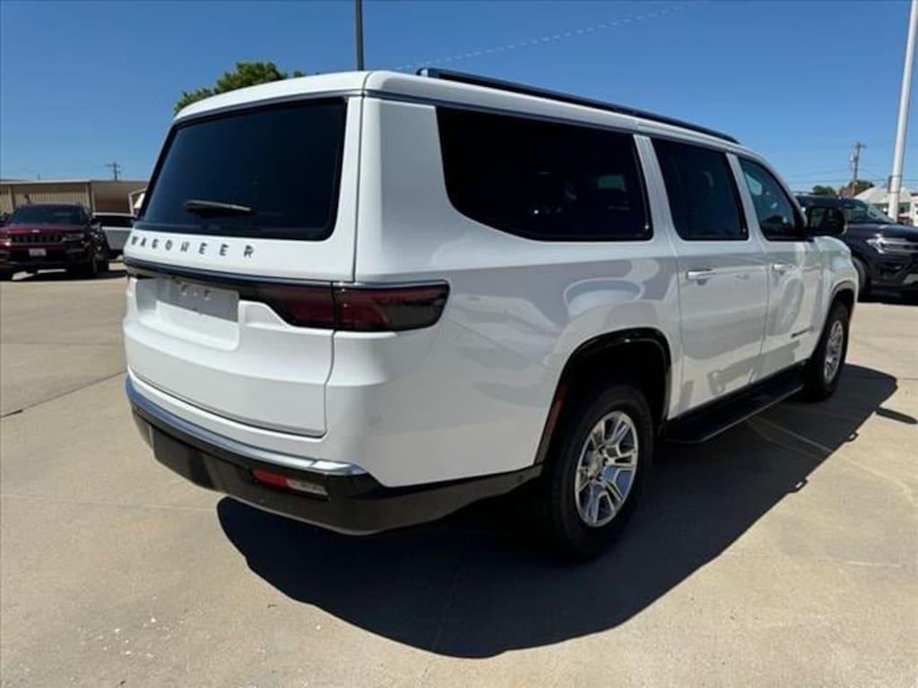 Used 2024 Jeep Wagoneer L Base SUV