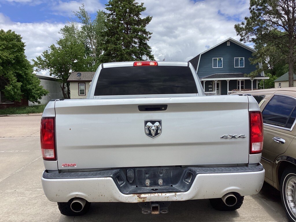 2017 Ram 1500 Tradesman photo 3