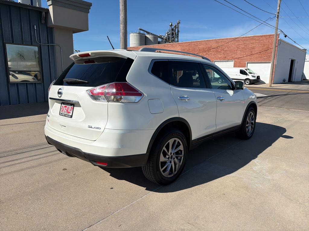 Used 2015 Nissan Rogue SL with VIN 5N1AT2MV3FC896178 for sale in Lexington, NE