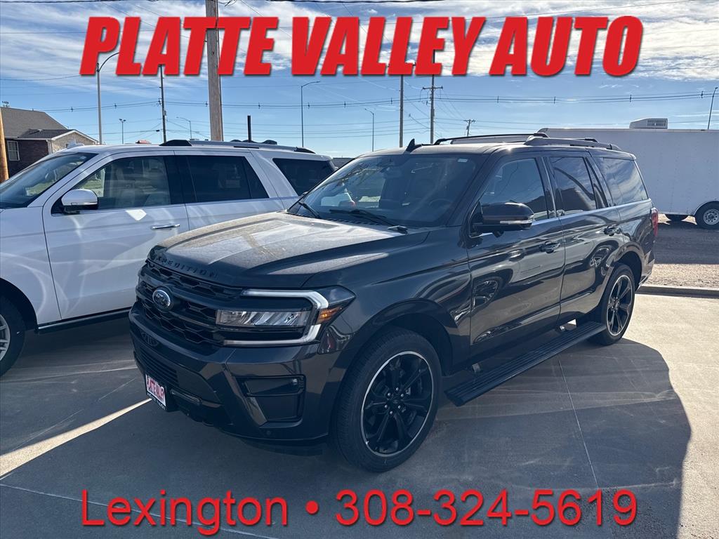 2023 Ford Expedition Limited's photo