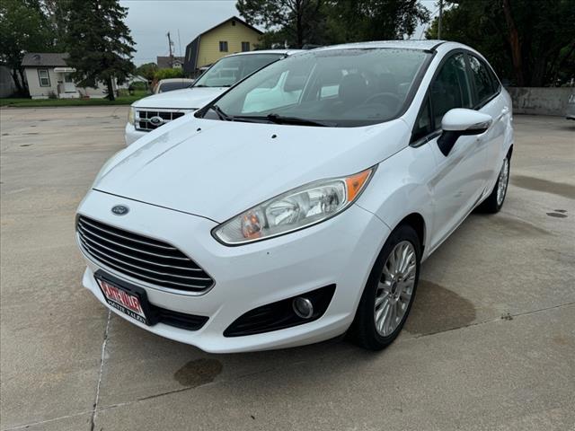 2014 Ford Fiesta Titanium photo 3