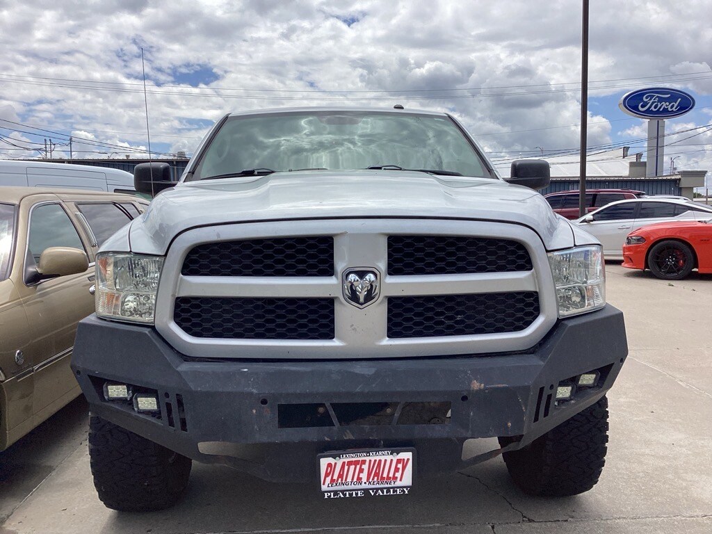 2017 Ram 1500 Tradesman photo 4