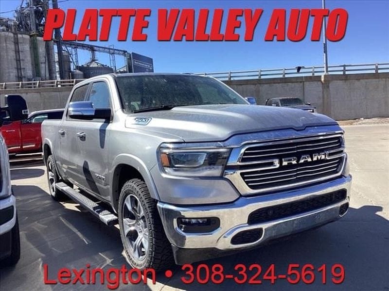 2022 RAM 1500 Laramie 4x4 Crew Cab 5'7's photo