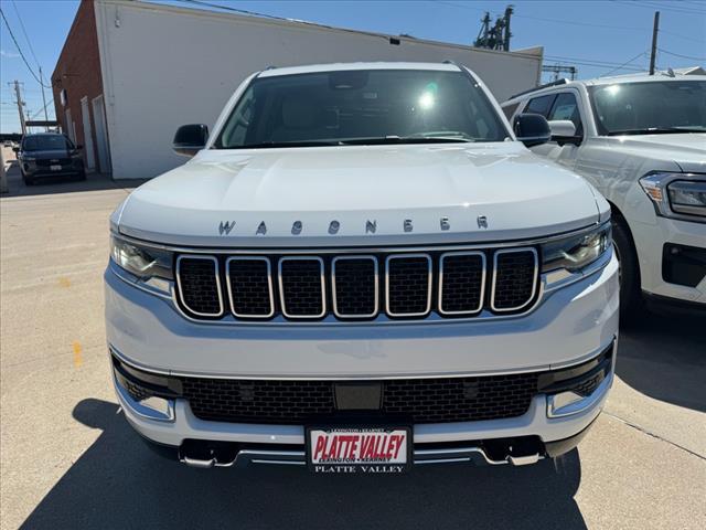 2024 Jeep Wagoneer L Series III photo 2