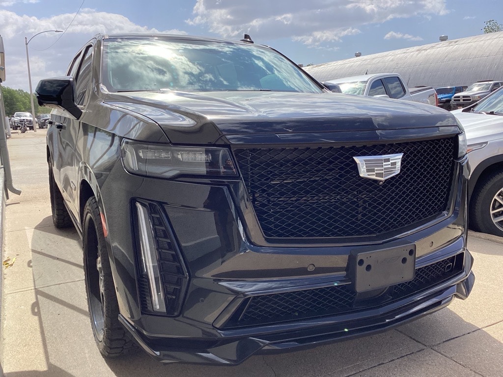 Used 2023 Cadillac Escalade V-Sport with VIN 1GYS4HK99PR135436 for sale in Lexington, NE