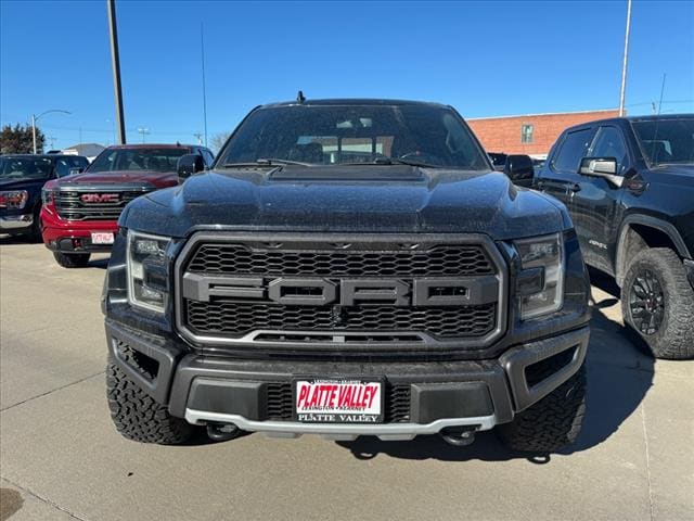 Used 2019 Ford F-150 Raptor with VIN 1FTFW1RG8KFC46048 for sale in Lexington, NE