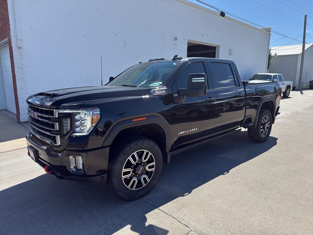 2022 GMC Sierra 4WD Crew Cab Standard Box AT4's photo