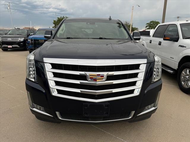 Used 2017 Cadillac Escalade ESV Premium Luxury with VIN 1GYS4JKJXHR390518 for sale in Lexington, NE