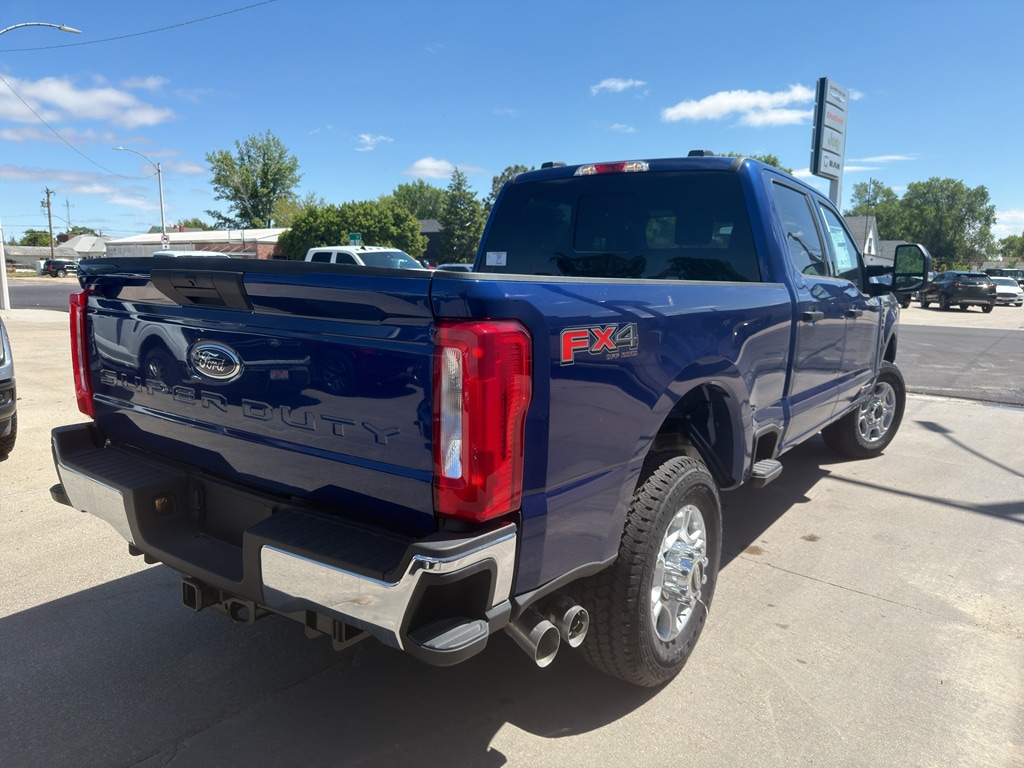 2026 Ford F-350 Super Duty XLT - Photo 12