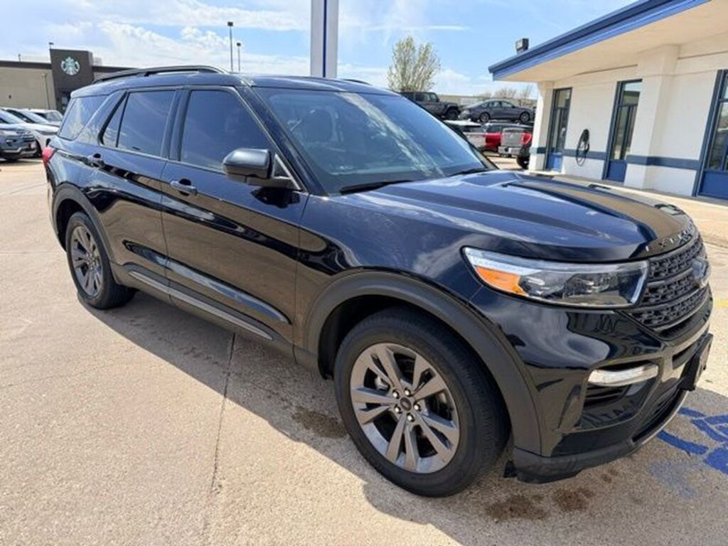Used 2022 Ford Explorer XLT SUV