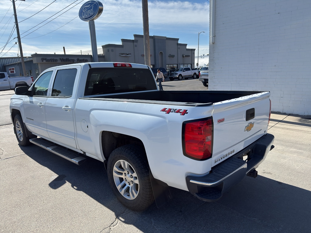 Used 2018 Chevrolet Silverado LT Truck Crew Cab