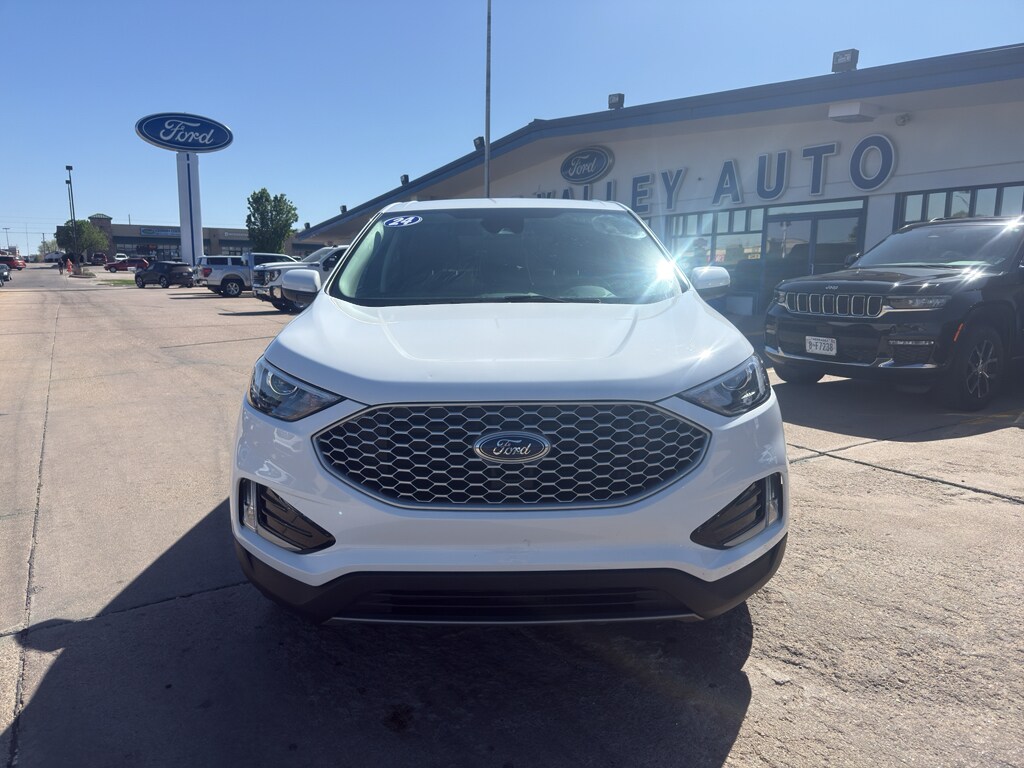 Used 2024 Ford Edge SEL Wagon