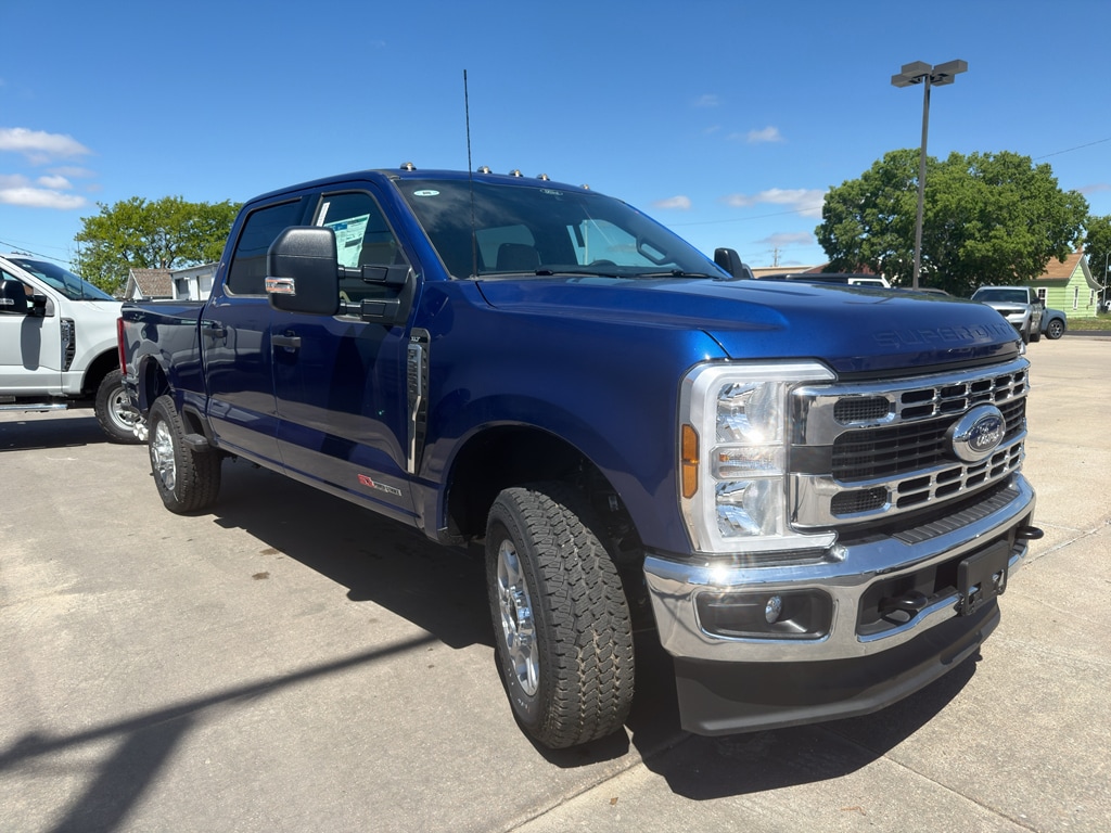 2026 Ford F-350 Super Duty XLT - Photo 10