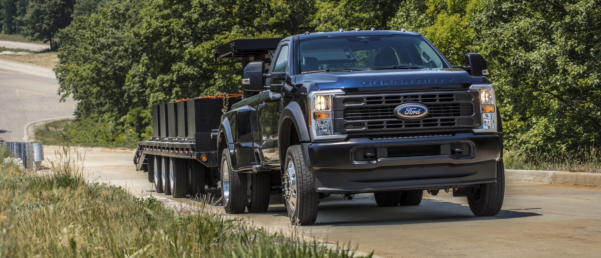 2025 Ford Super Duty towing