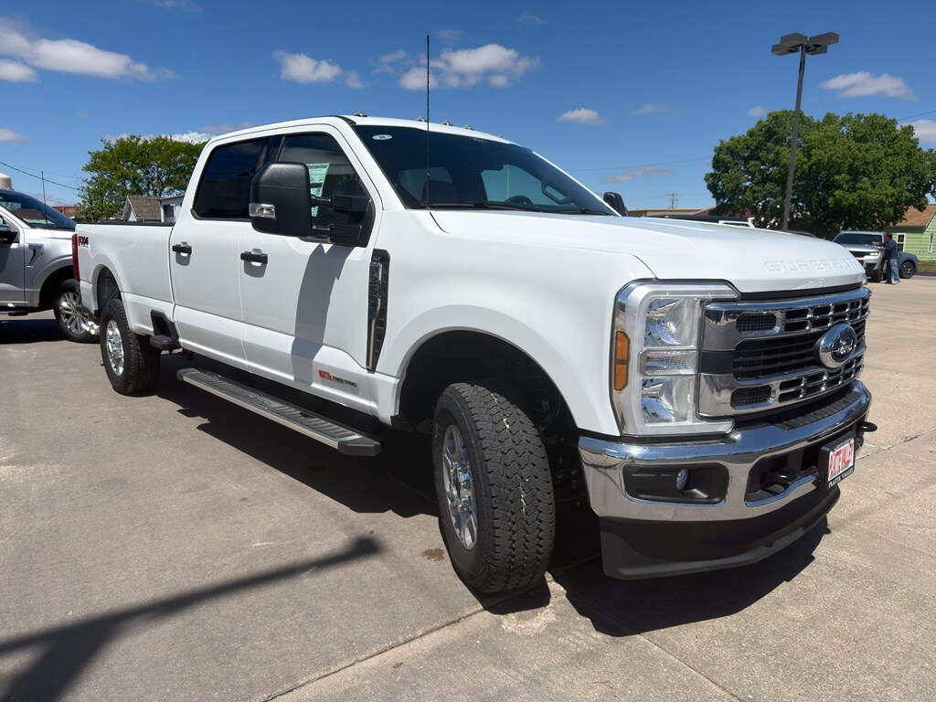 New 2026 Ford F-350 3J Truck Crew Cab