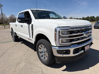 2026 Ford F-350 Lariat Truck Crew Cab