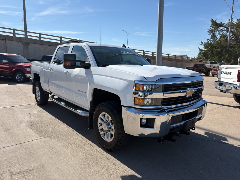 Used 2016 Chevrolet Silverado LT Cab; Crew