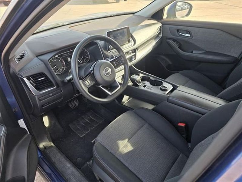 2022 Nissan Rogue SV - Photo 7