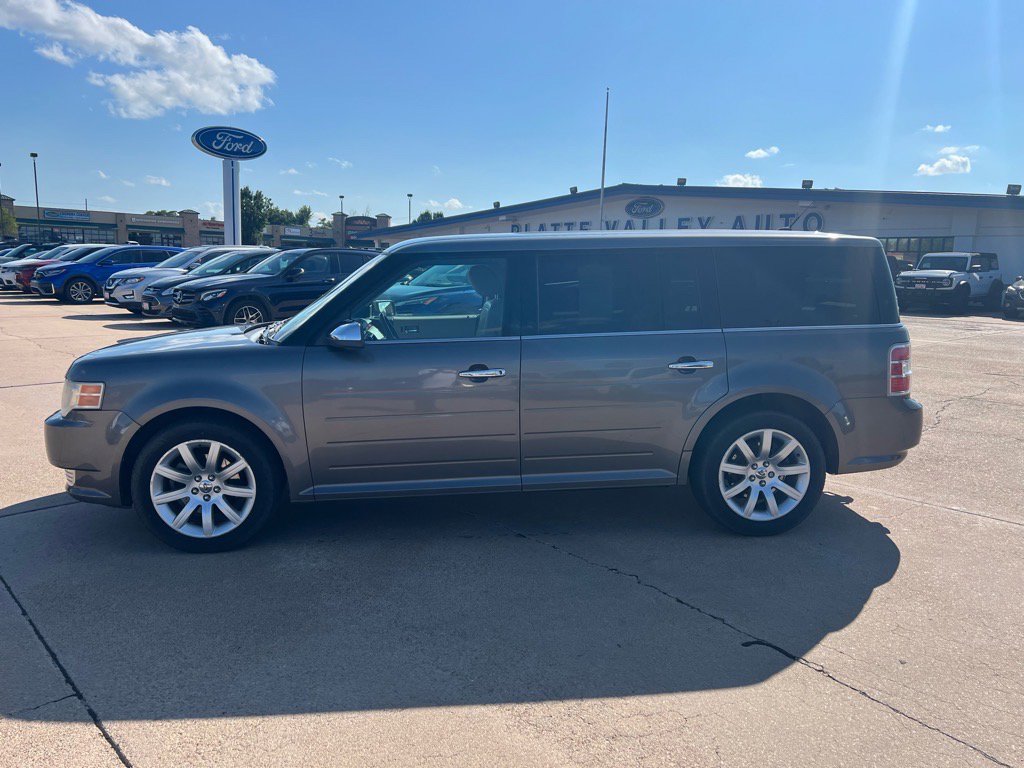 Used 2009 Ford Flex LIMITED with VIN 2FMDK53C59BB06272 for sale in Kearney, NE