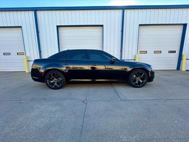 Used 2022 Chrysler 300 S with VIN 2C3CCABGXNH174265 for sale in Kearney, NE
