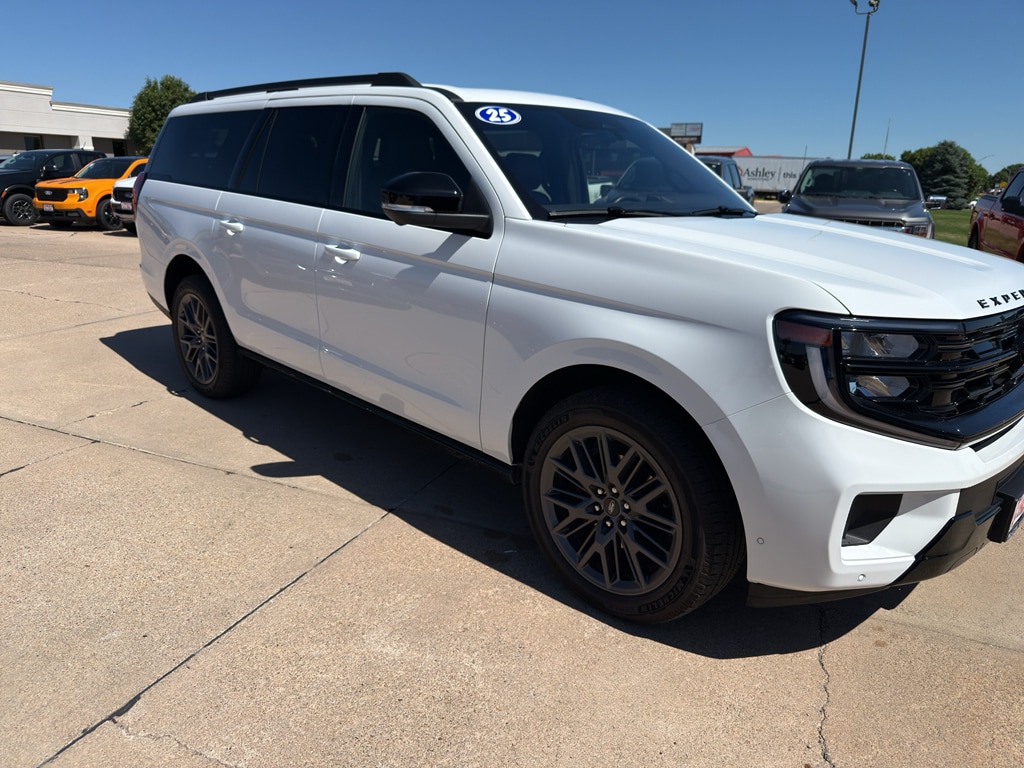 Used 2025 Ford Expedition MAX Platinum Stealth Wagon