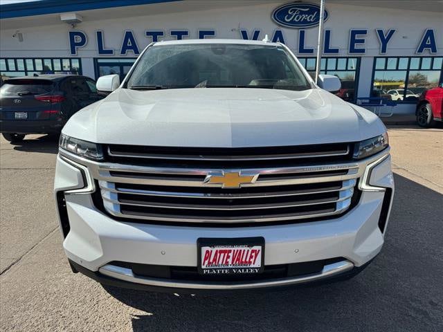 Used 2021 Chevrolet Suburban High Country with VIN 1GNSKGKL2MR141230 for sale in Kearney, NE