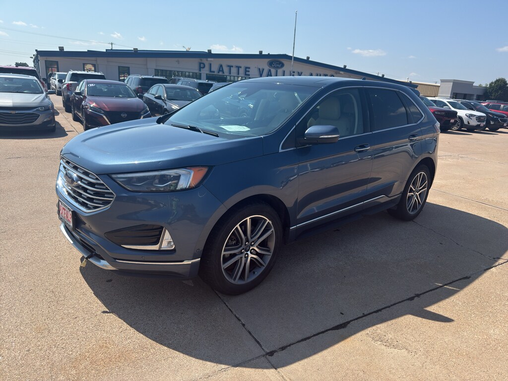 Used 2019 Ford Edge Titanium Wagon