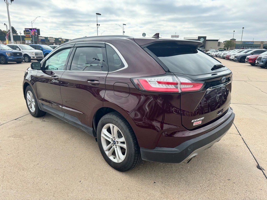 2020 Ford Edge SEL photo 4