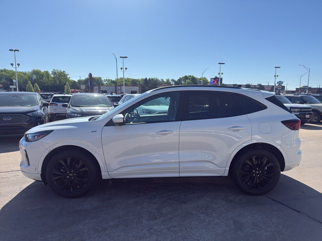 Used 2023 Ford Escape ST Line Elite Wagon
