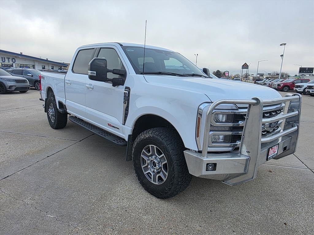 Used 2024 Ford Super Duty F-250 SRW LARIAT