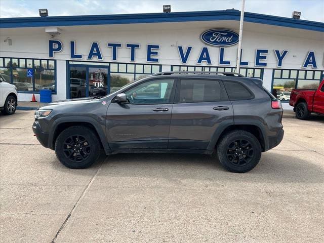 Used 2020 Jeep Cherokee Trailhawk with VIN 1C4PJMBX5LD511942 for sale in Kearney, NE