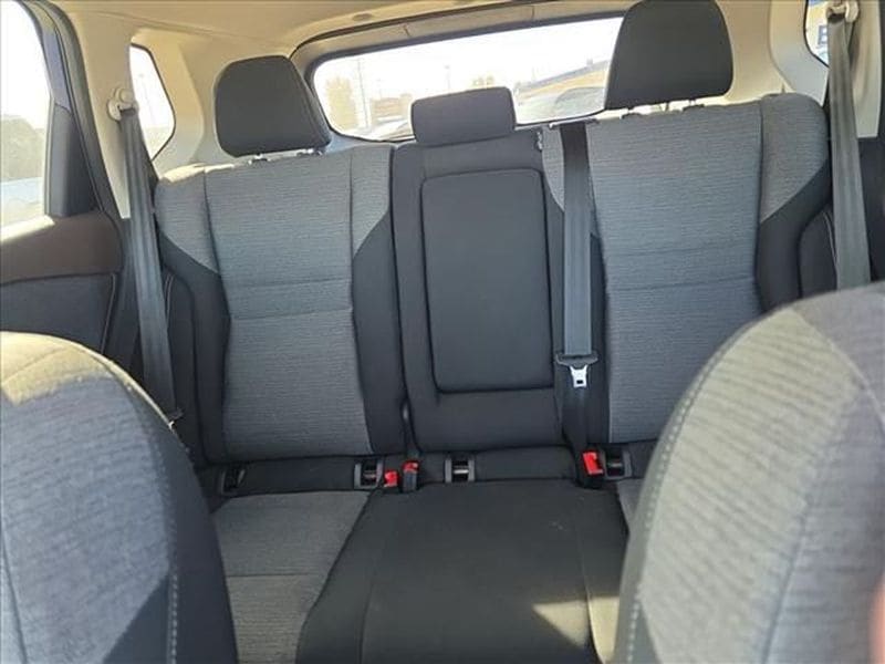 2022 Nissan Rogue SV - Photo 10