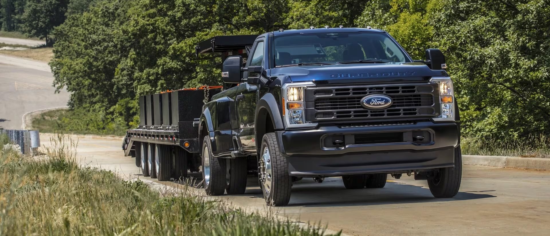 2025 Ford Super Duty towing