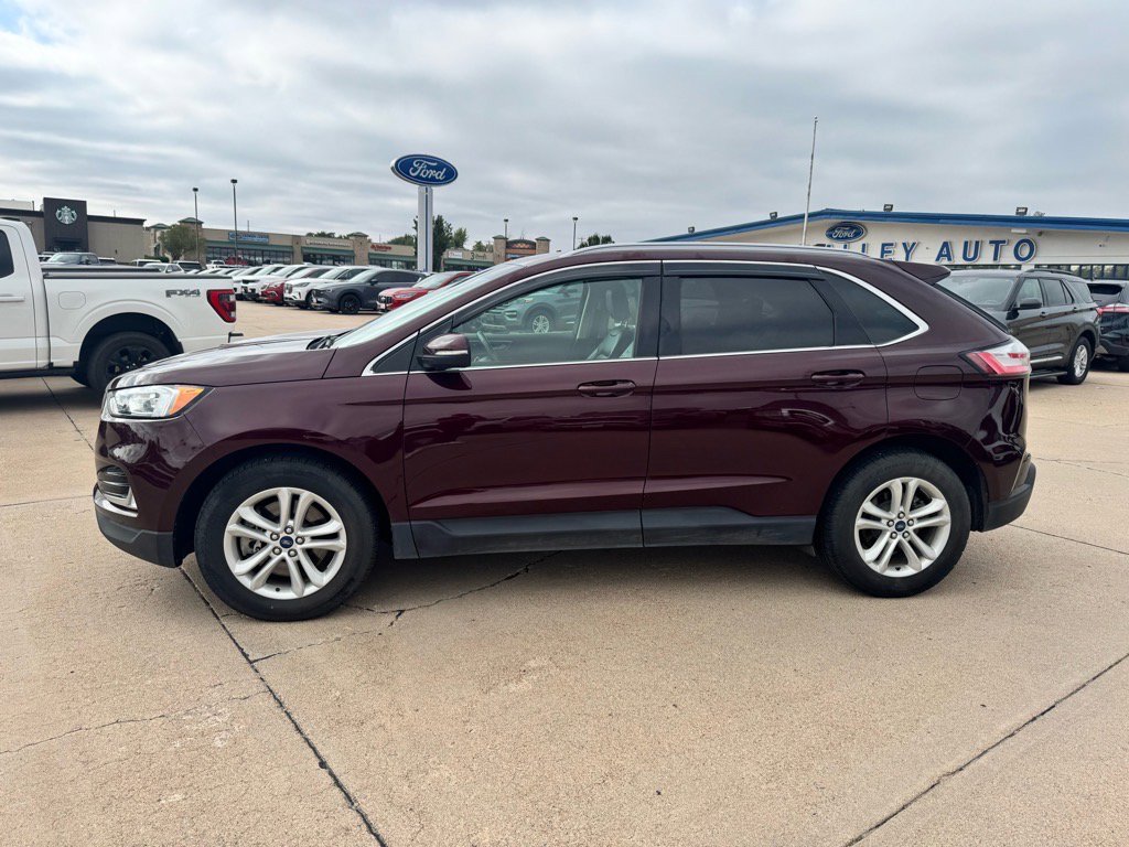 2020 Ford Edge SEL photo 2