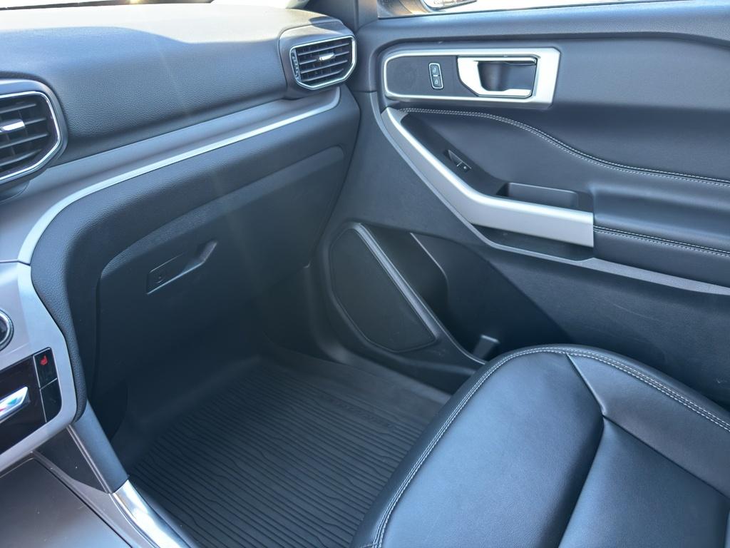 2024 Ford Explorer XLT - Photo 12