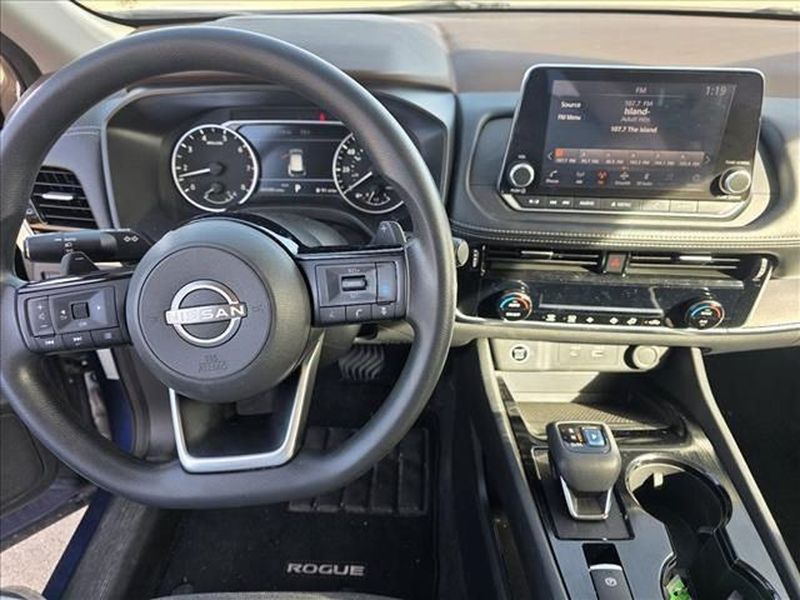 2022 Nissan Rogue SV - Photo 8
